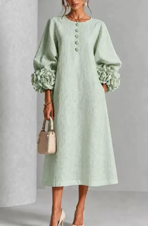 Rosélia – Floral Midi Dress with Delicate Buttons