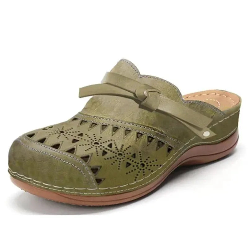 Lyra™ Orthopedic Clogs